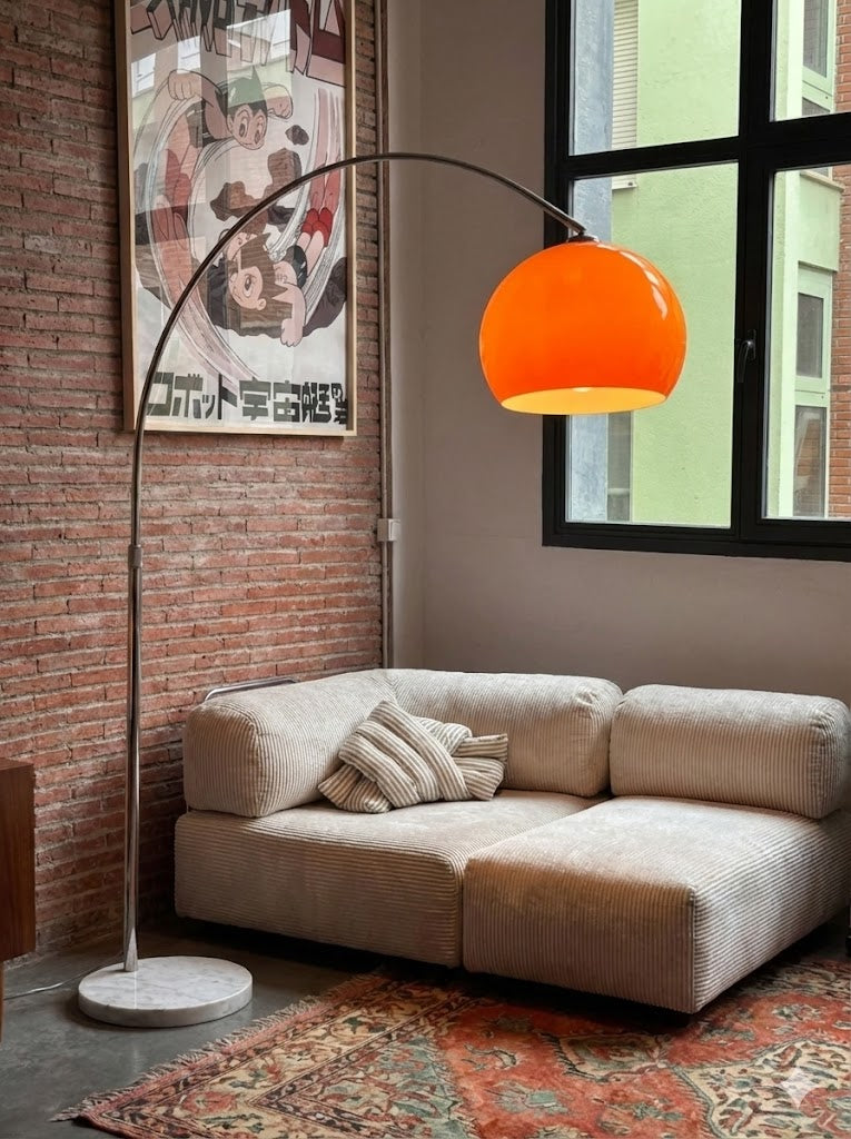 Paprika arc lamp